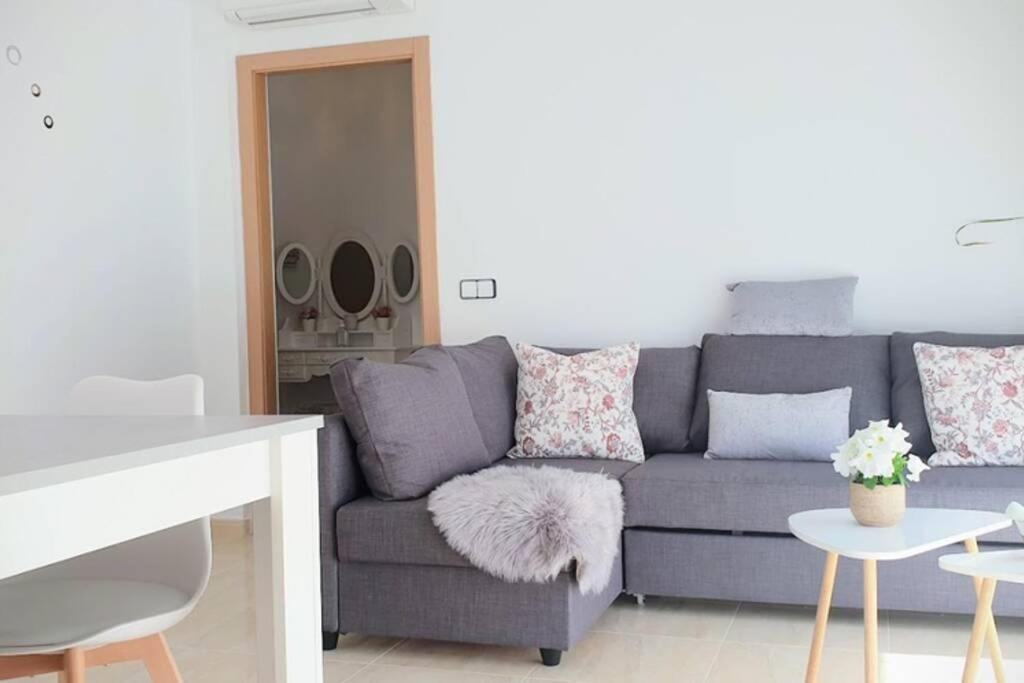 Apartamento Pepa. En El Corazon Del Delta. سانت جاومي د إنفيجا المظهر الخارجي الصورة