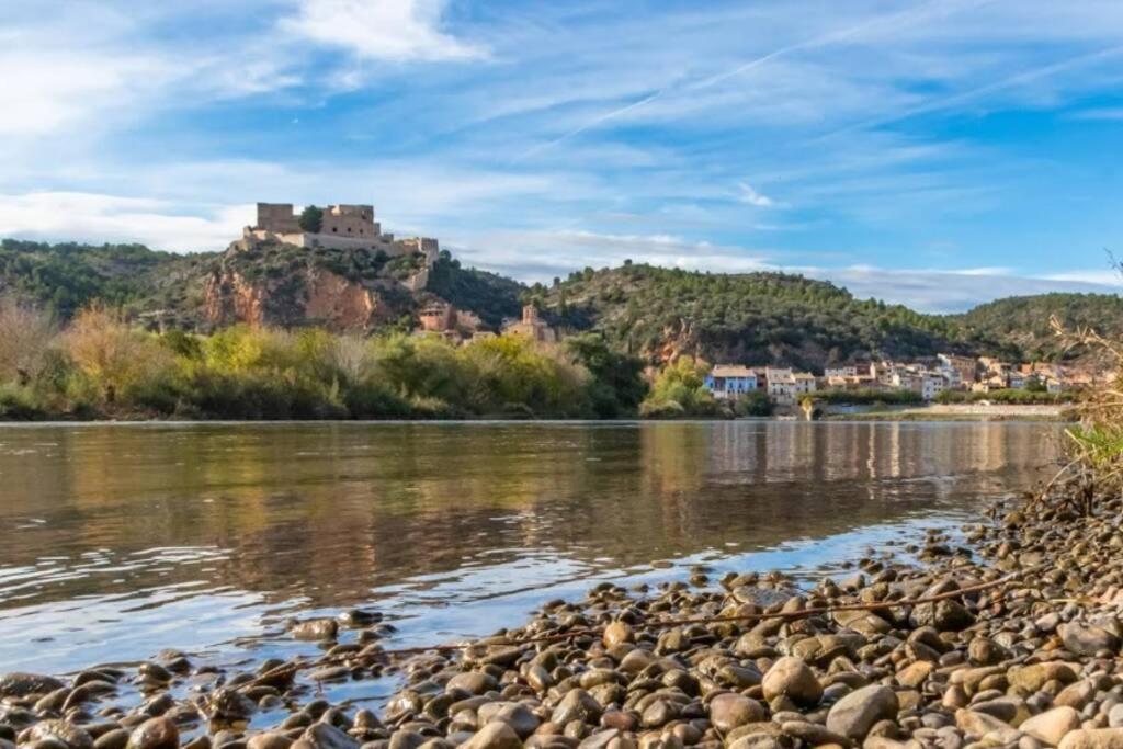 Apartamento Pepa. En El Corazon Del Delta. سانت جاومي د إنفيجا المظهر الخارجي الصورة